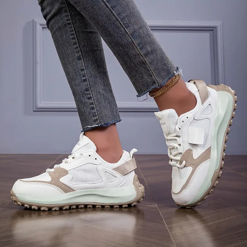 Scarpe ortopediche con suola RePosture per diminuire la pressione sulla colonna